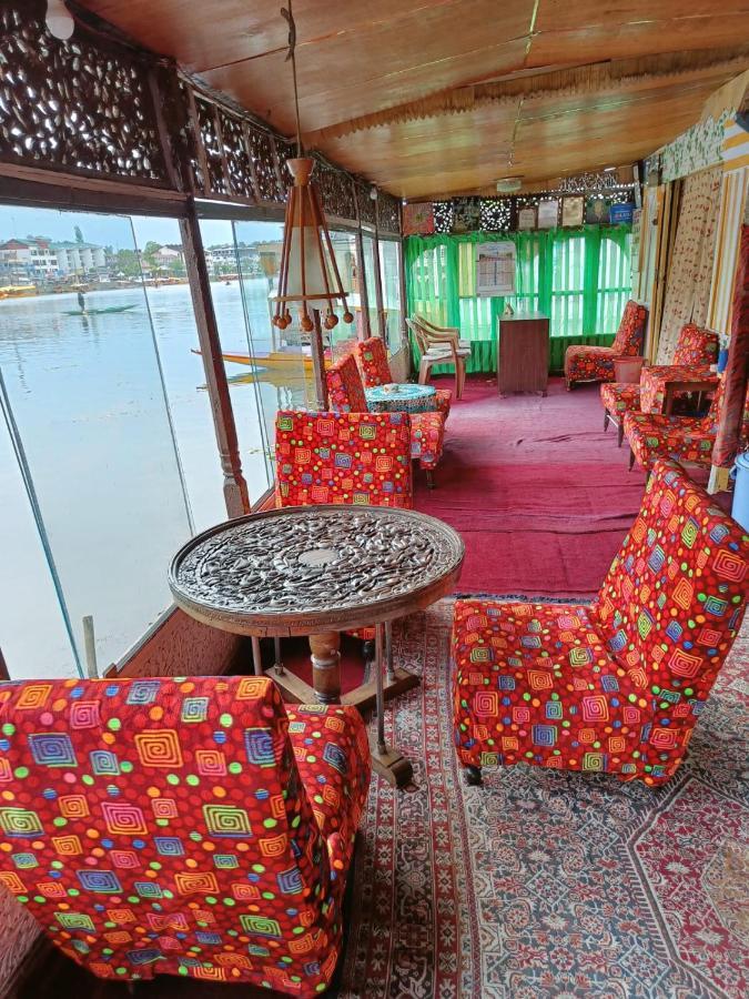 Island Homestay Сринагар Экстерьер фото
